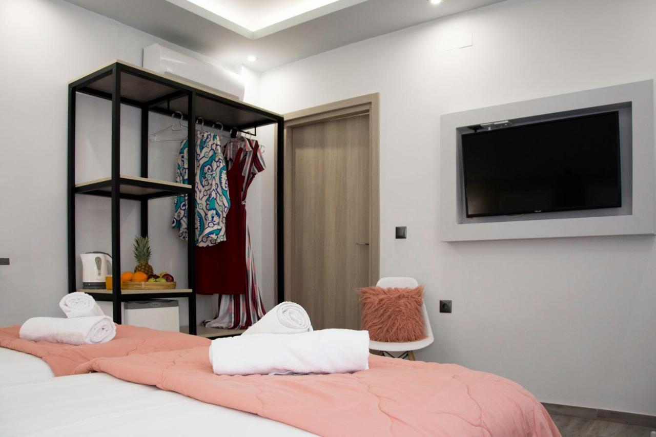 Big Max Guesthouse Kávos المظهر الخارجي الصورة