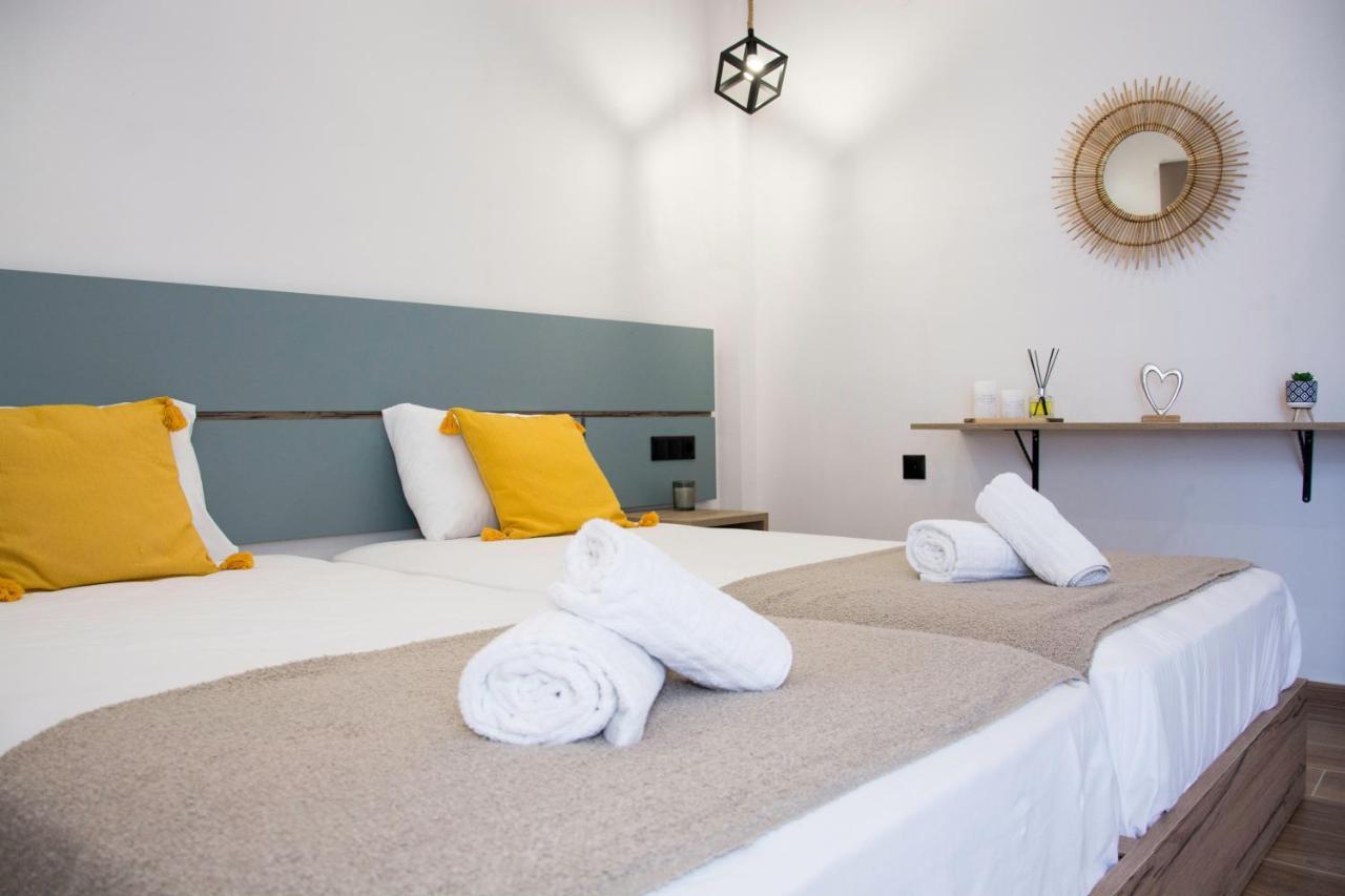 Big Max Guesthouse Kávos المظهر الخارجي الصورة