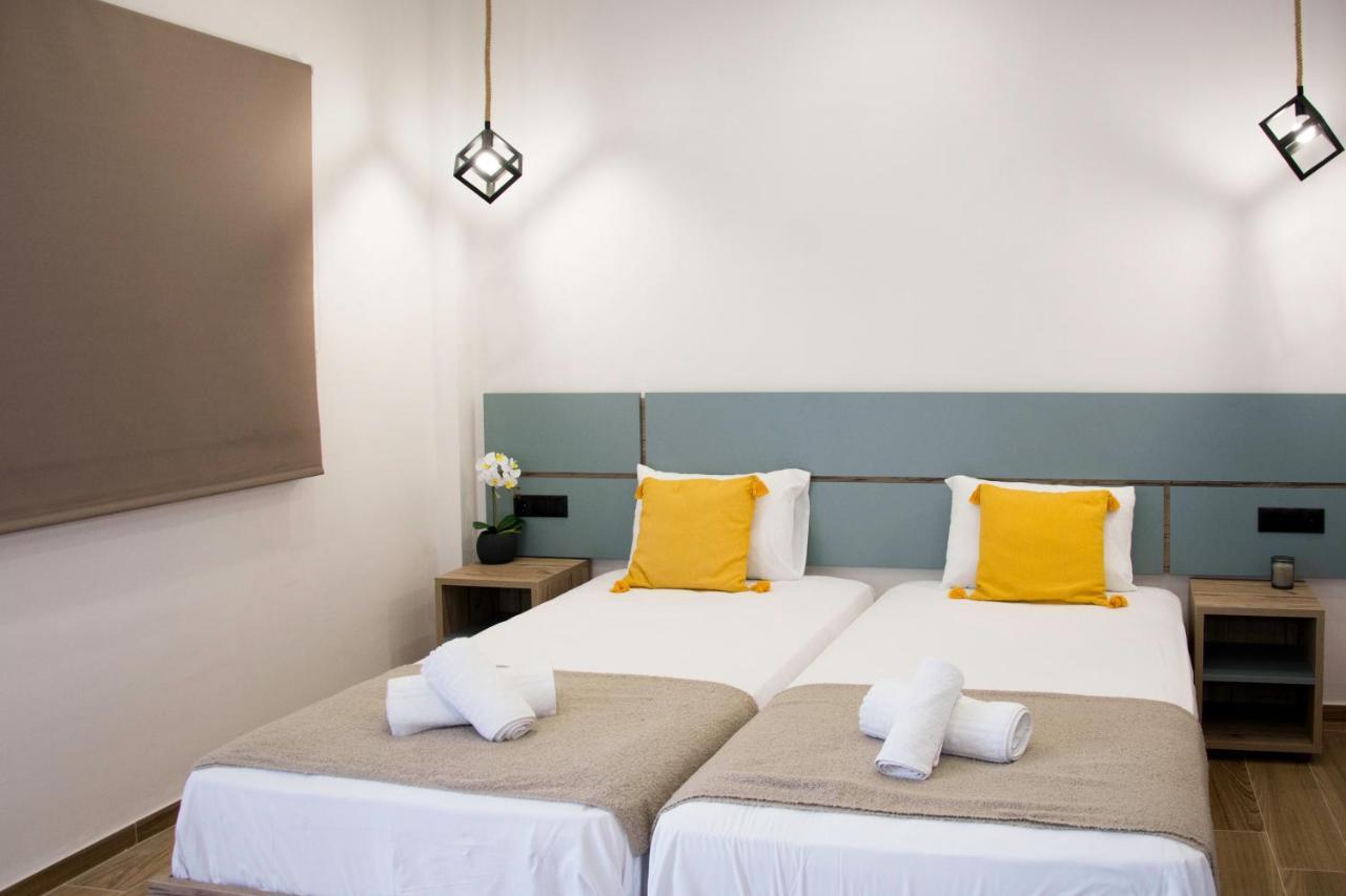 Big Max Guesthouse Kávos المظهر الخارجي الصورة