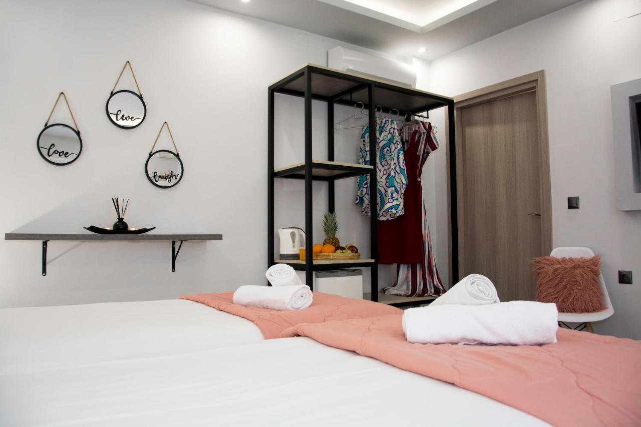 Big Max Guesthouse Kávos المظهر الخارجي الصورة