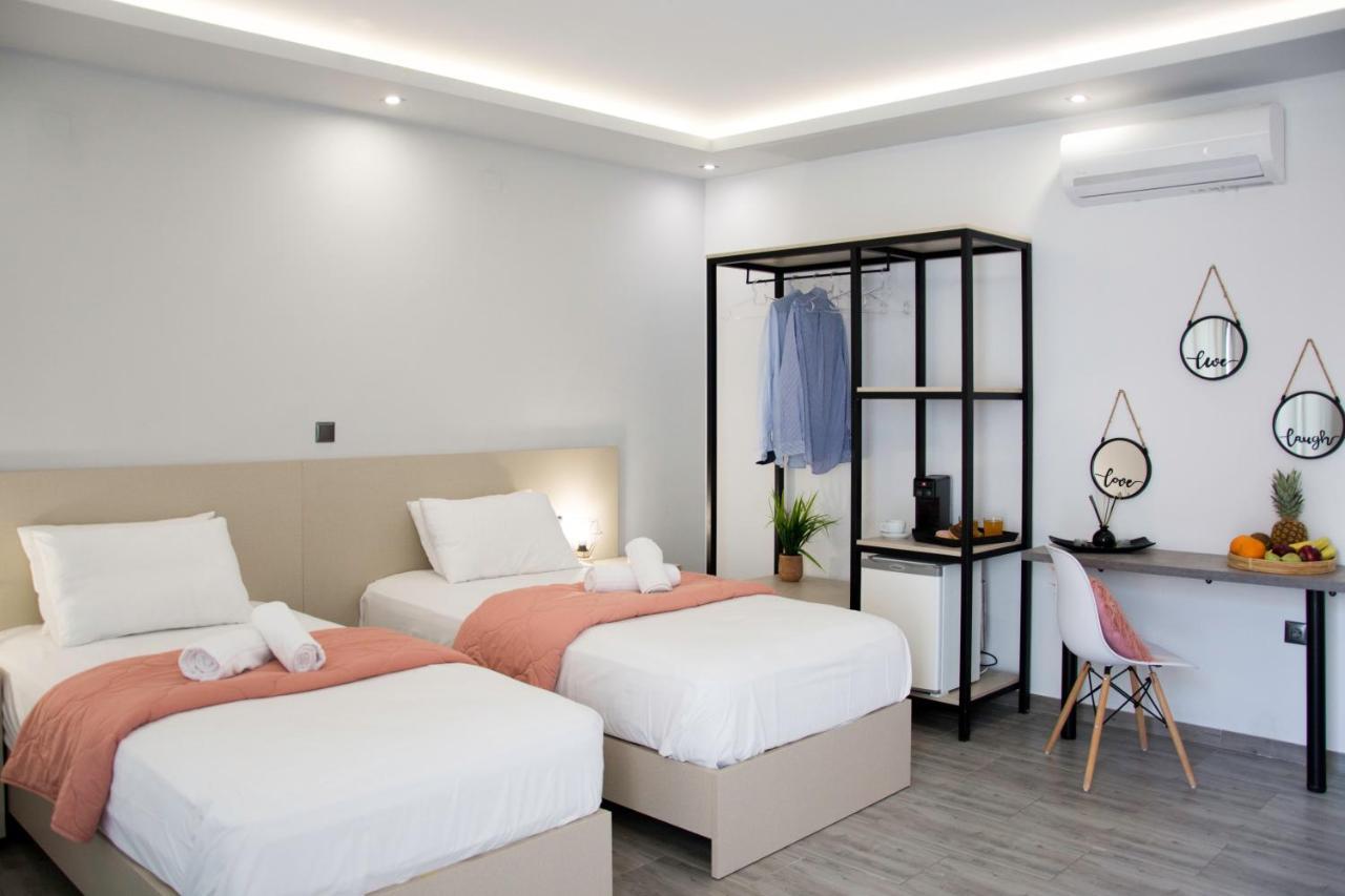 Big Max Guesthouse Kávos المظهر الخارجي الصورة