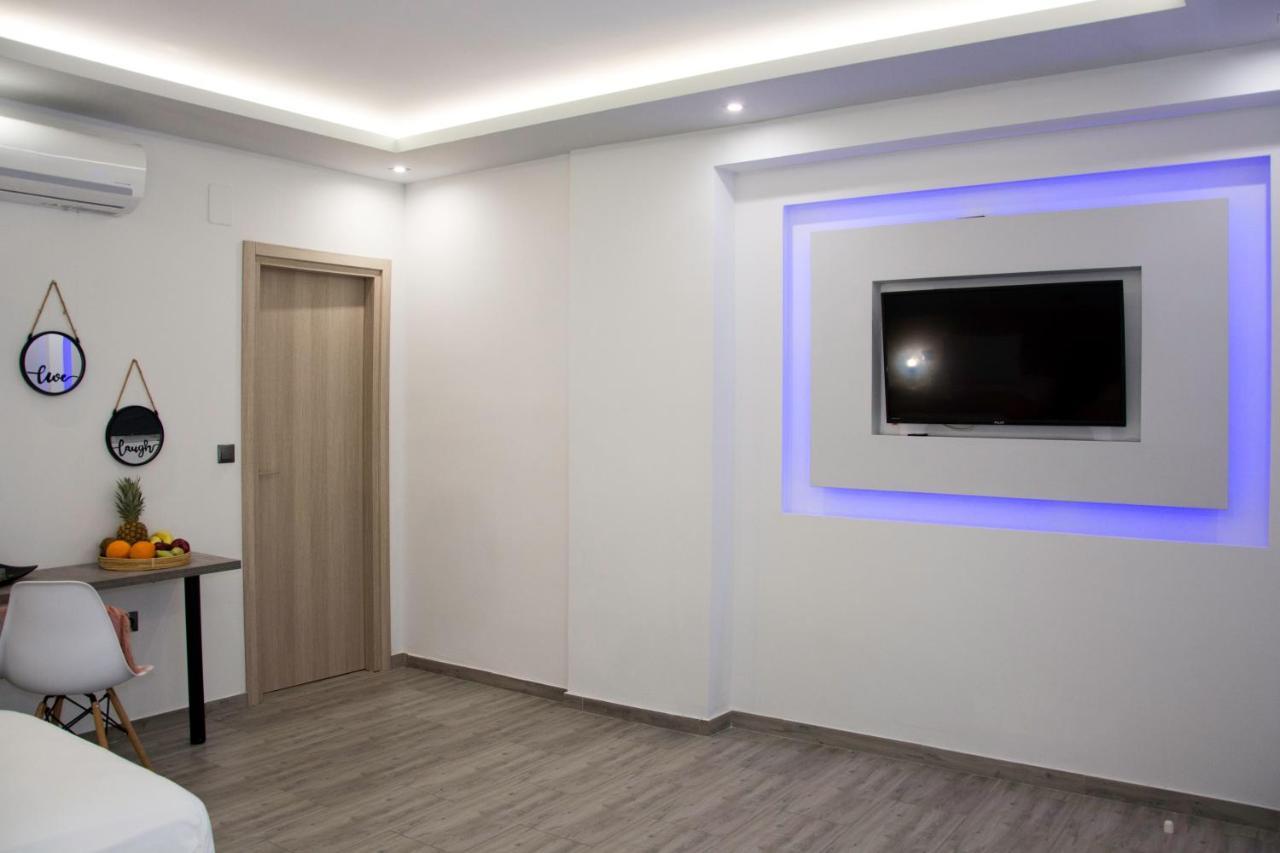 Big Max Guesthouse Kávos المظهر الخارجي الصورة